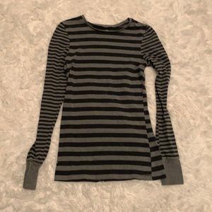 Poof long sleeve tee size S